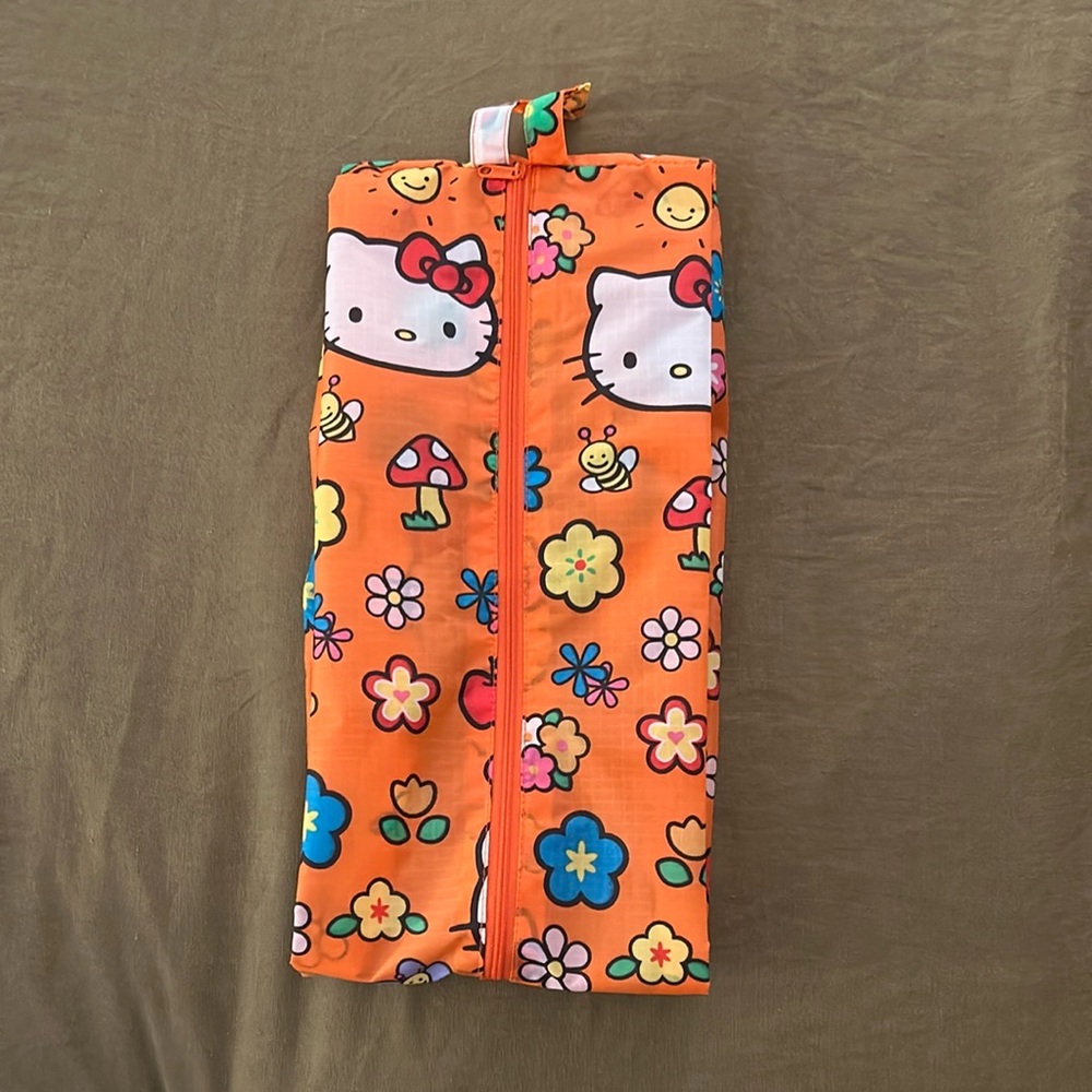 Hello Kitty x Baggu - Large 3D Zip Pouch